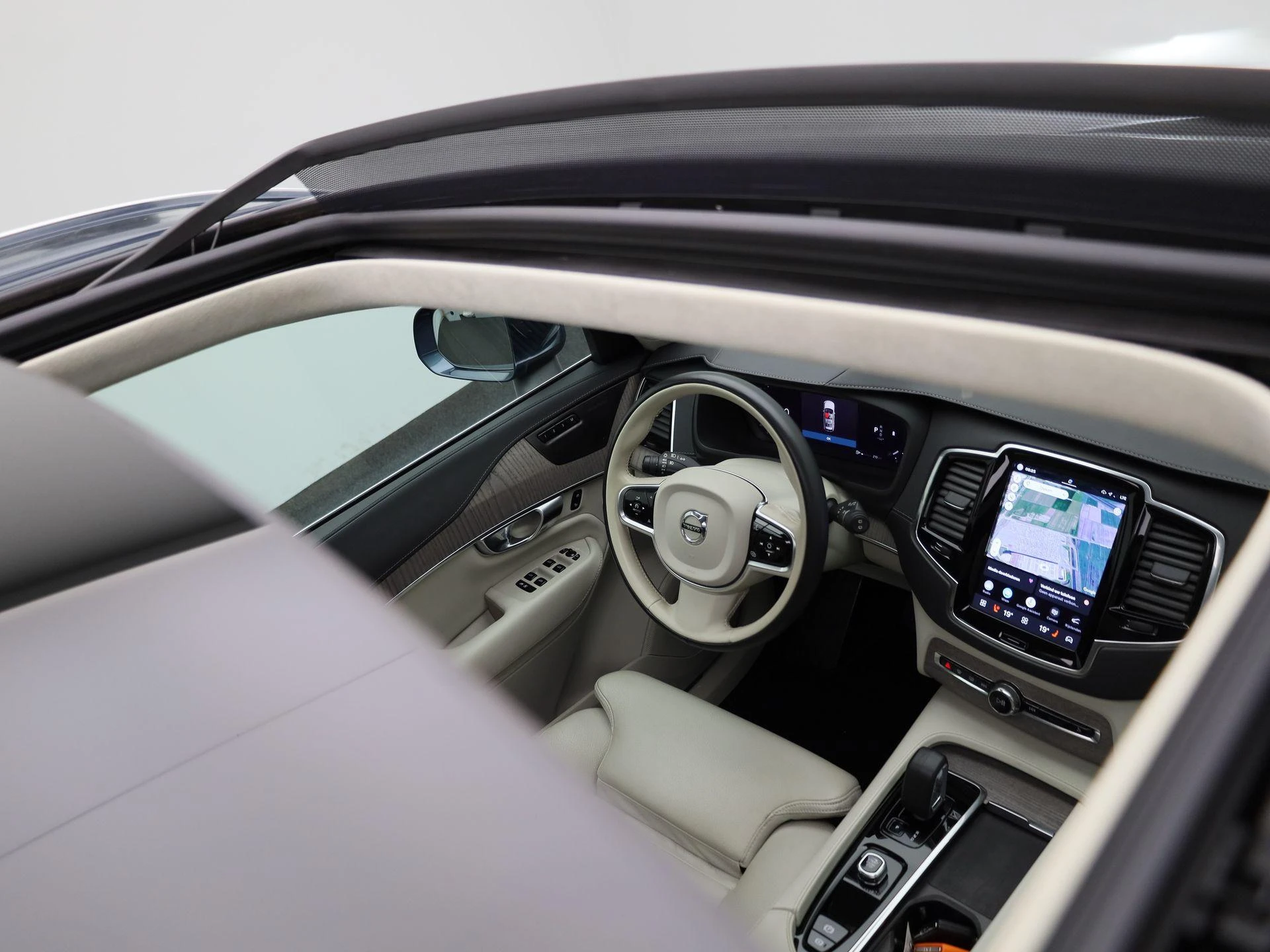 Volvo-XC90-image-40