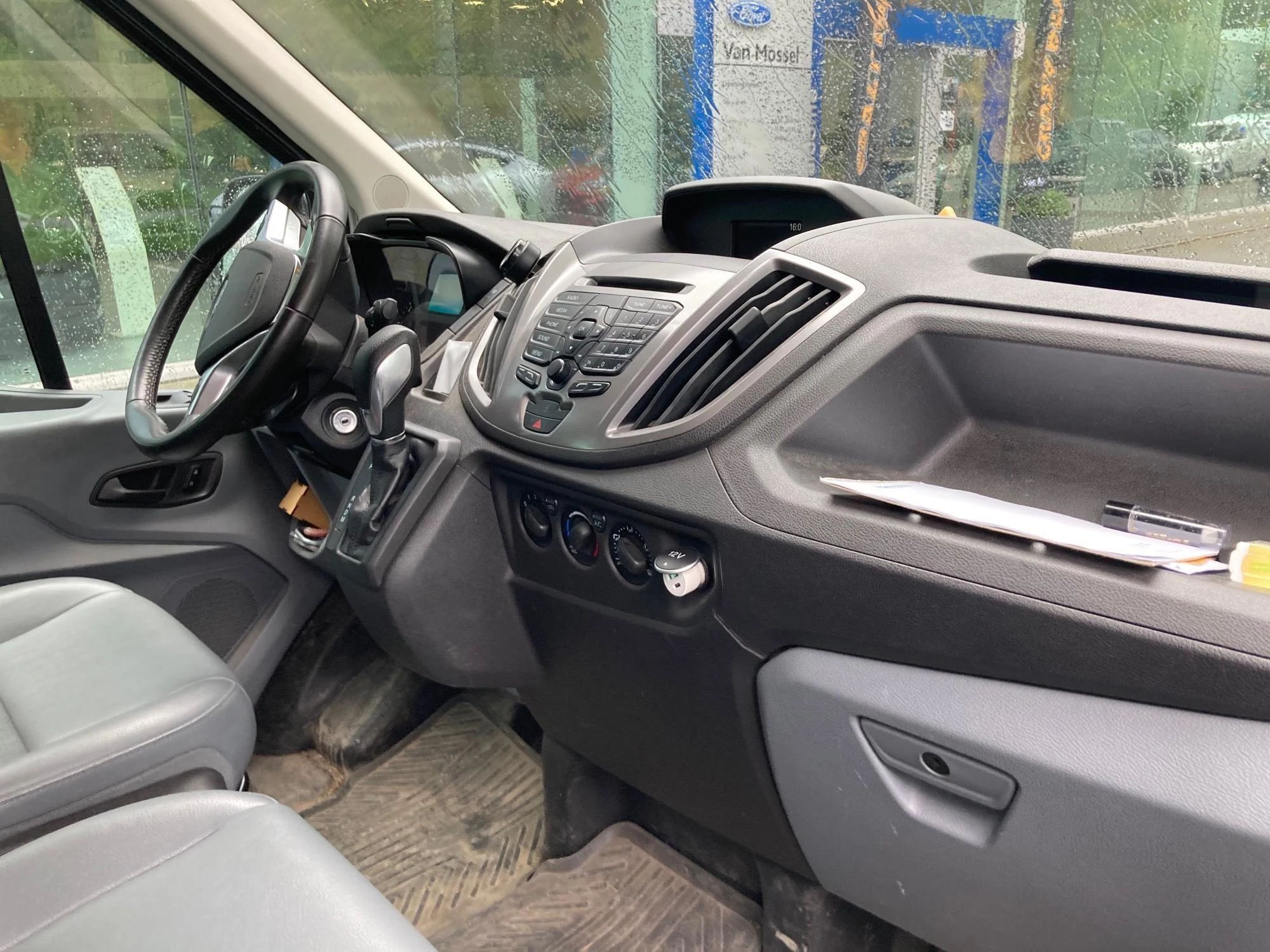 Ford-Transit-image-6