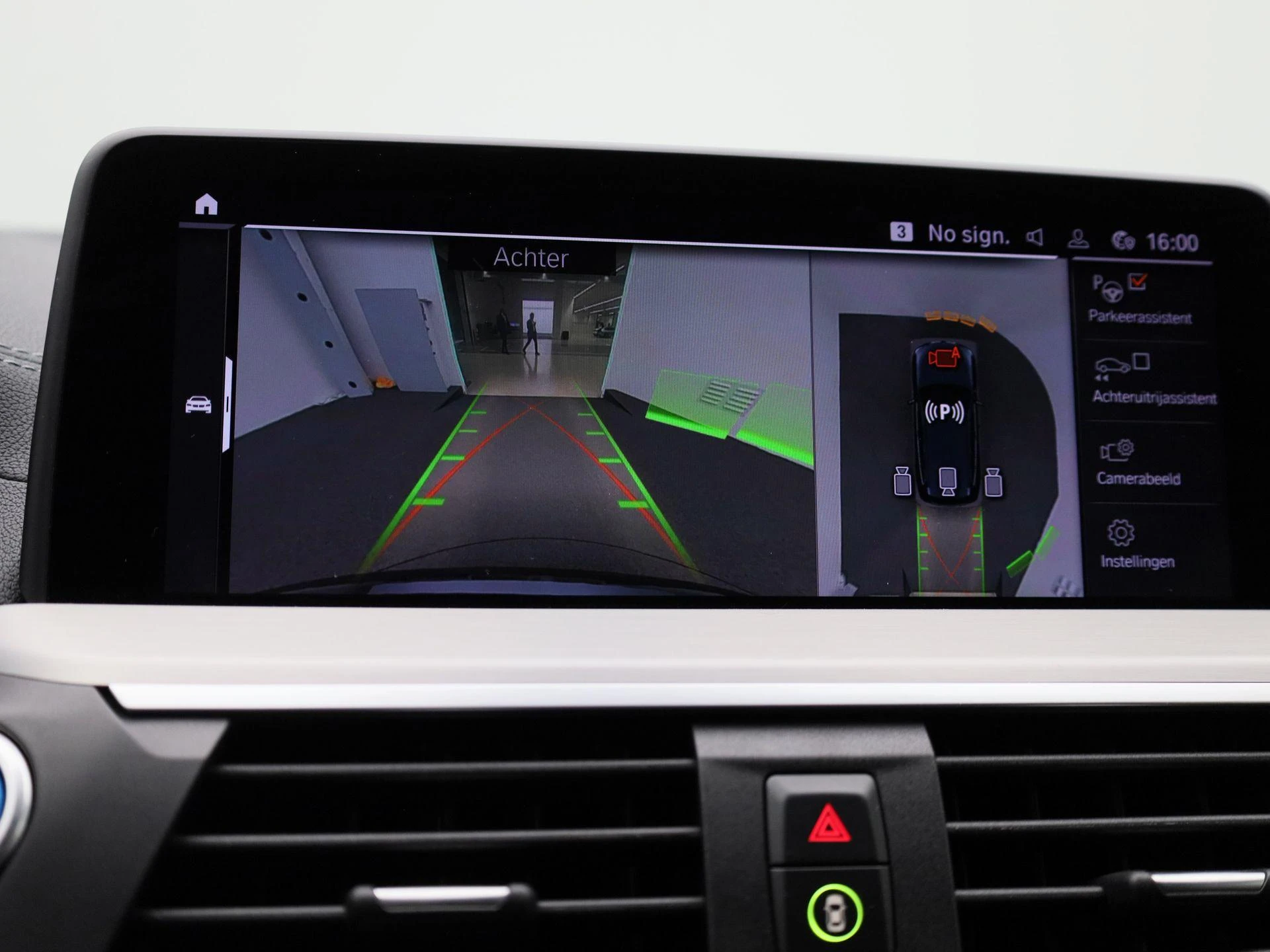 BMW-iX3-image-23