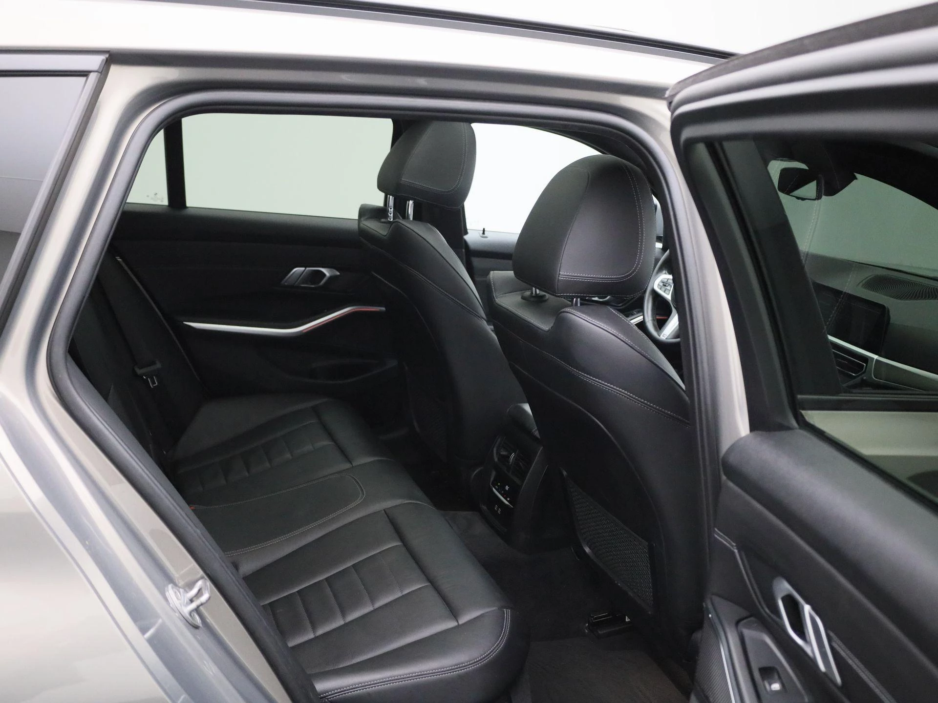 BMW-3 Serie-image-29