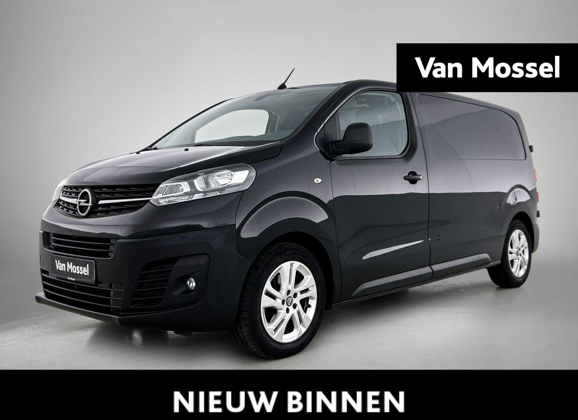 Opel-Vivaro-image-0