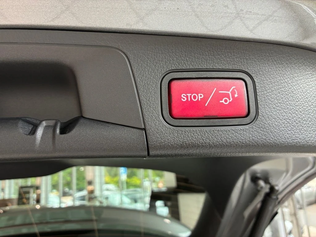 Mercedes-Benz-GLA 200-image-19