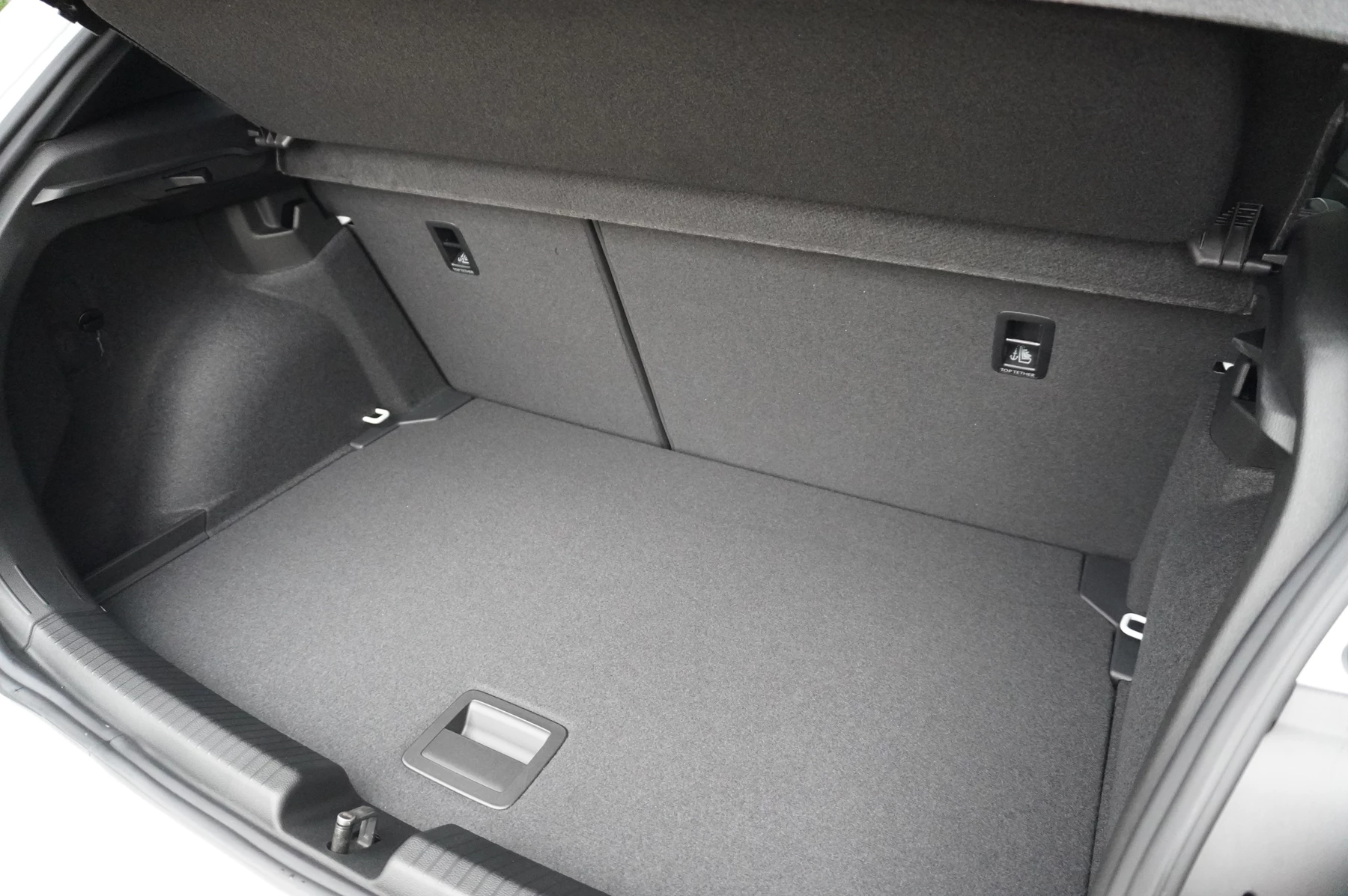 Volkswagen-Polo-image-11