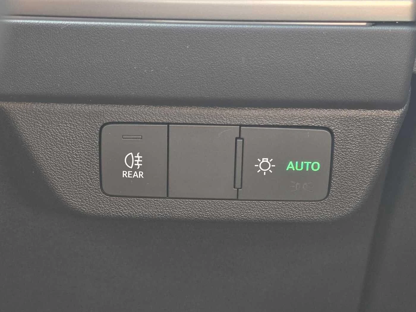 Audi-Q4 e-tron-image-34