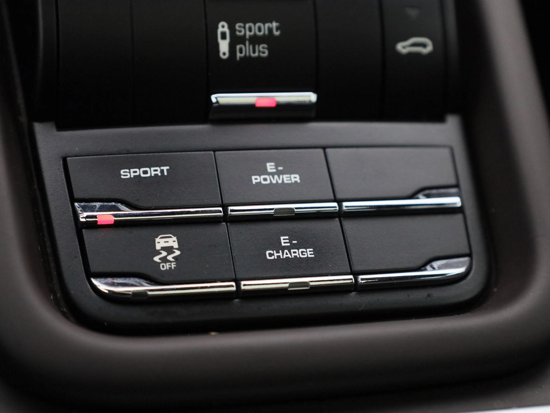Porsche-Cayenne-image-33