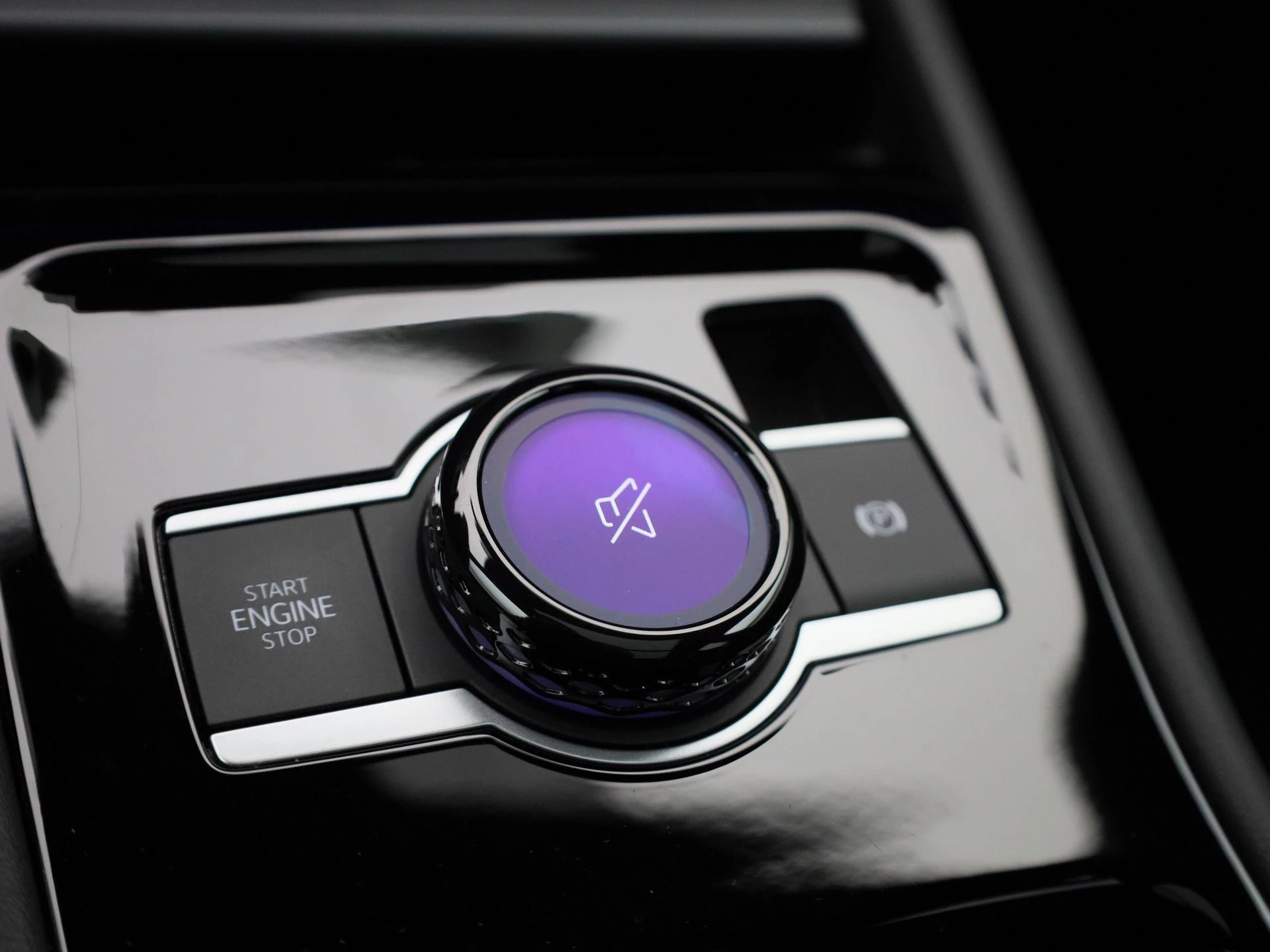 Volkswagen-Tayron-image-18