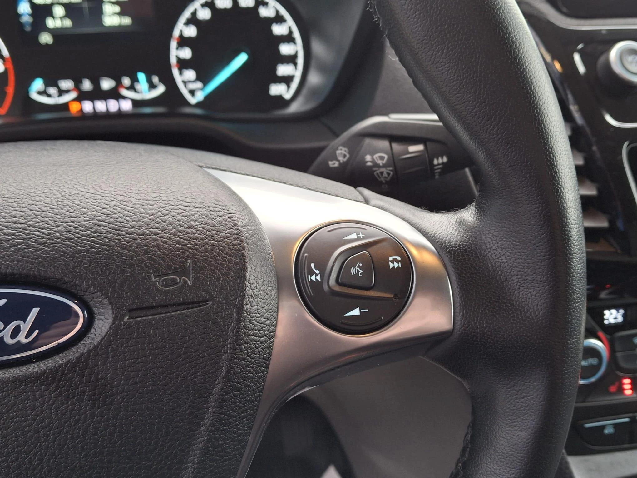 Ford-Transit Connect-image-12