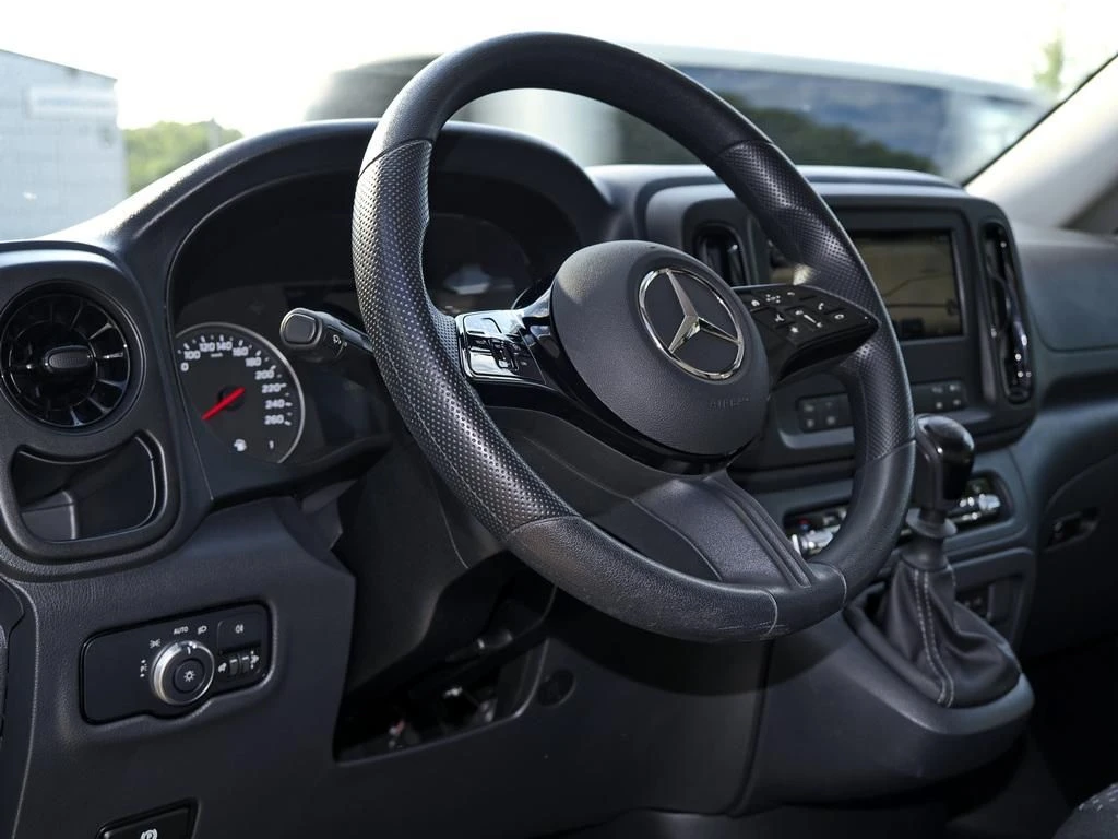 Mercedes-Benz-Vito 116-image-8
