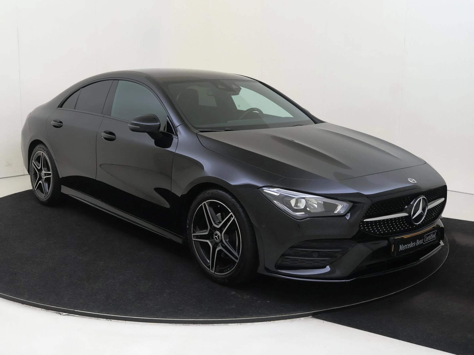 Mercedes-Benz CLA 180 Business Solution AMG