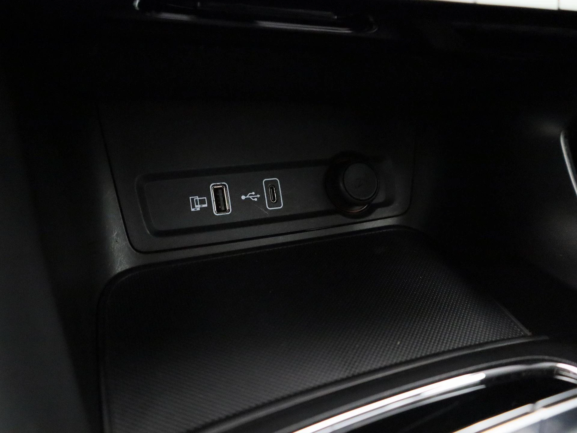 MG-ZS-image-20