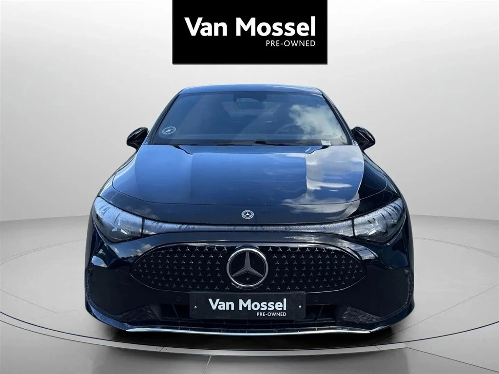 Mercedes-Benz-CLA-image-1