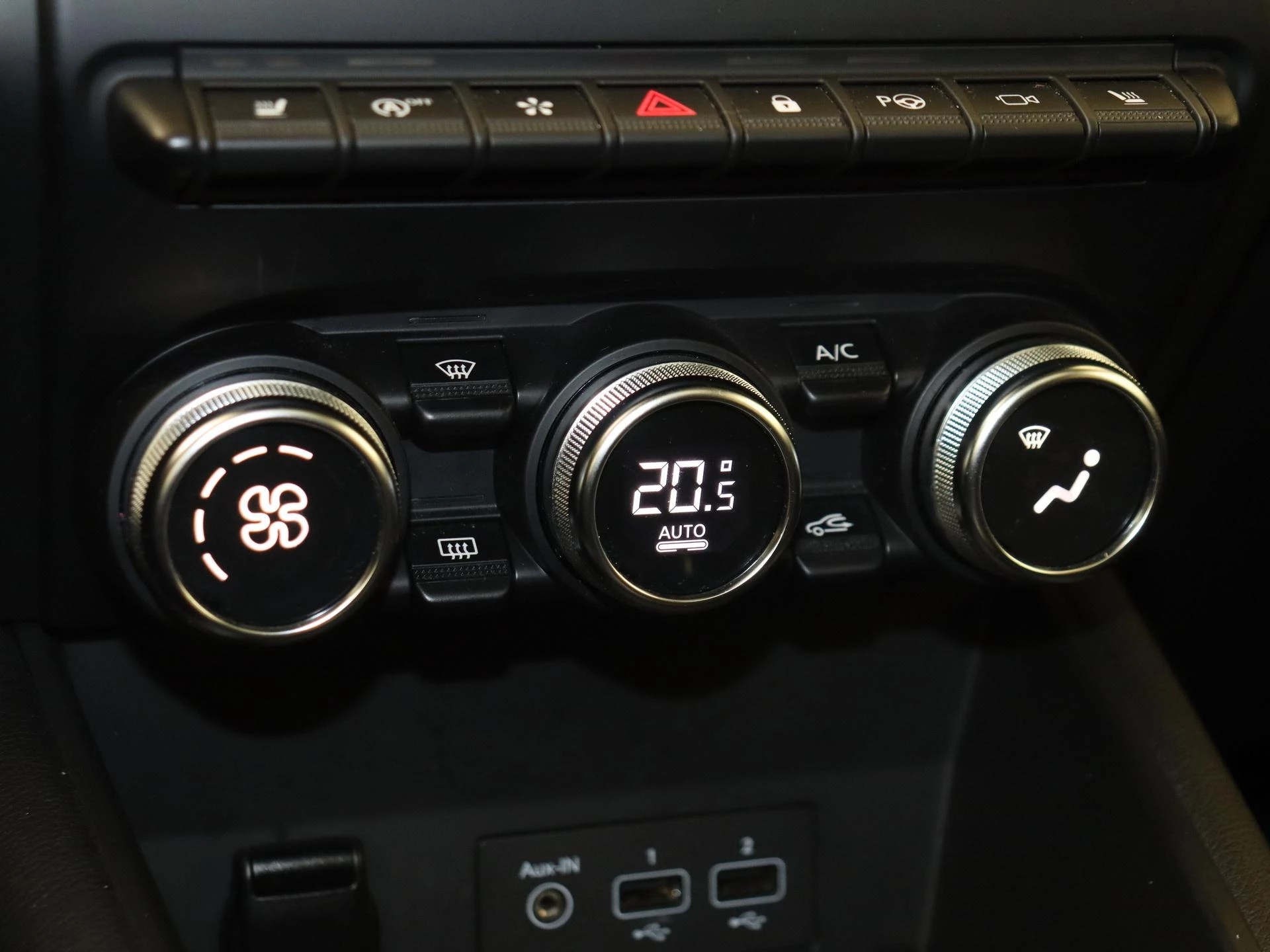 Renault-Captur-image-23