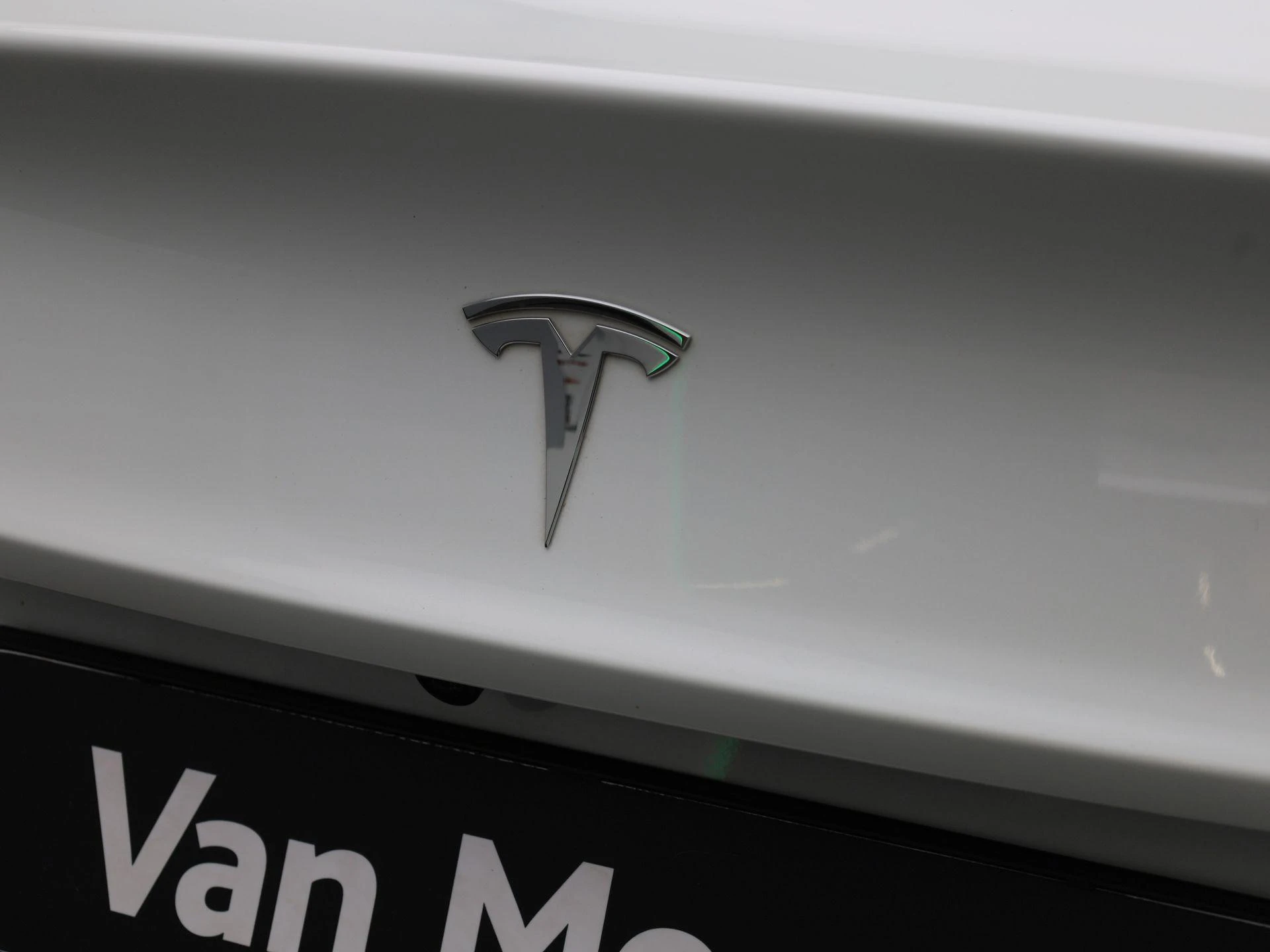 Tesla-Model 3-image-43