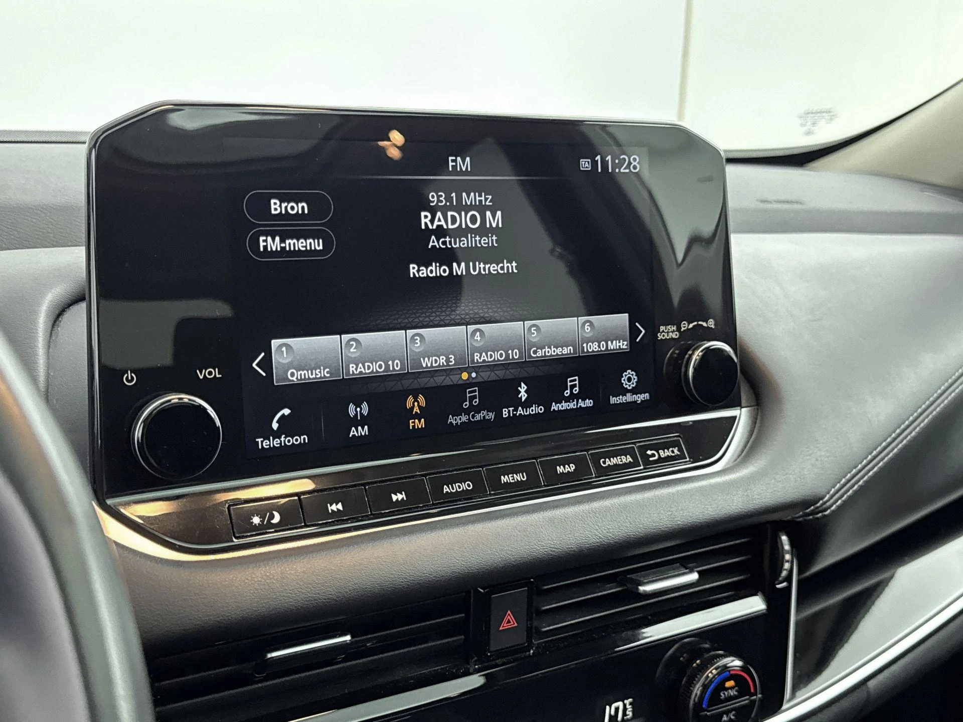 Nissan-QASHQAI-image-6