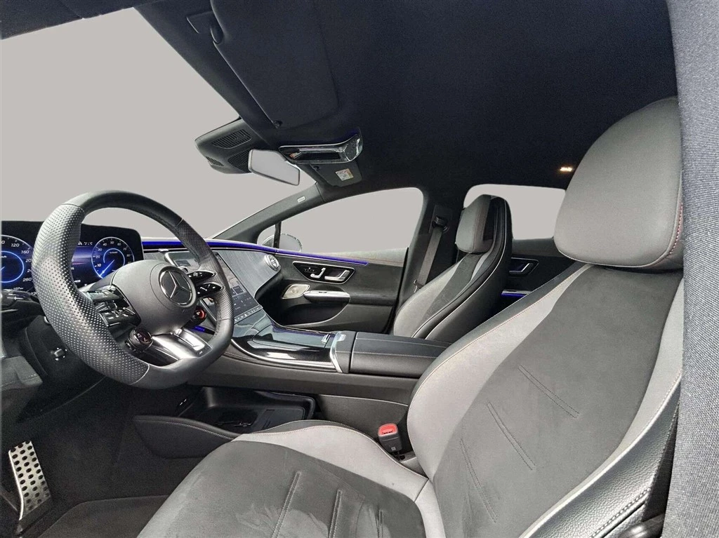 Mercedes-Benz-EQE-image-9