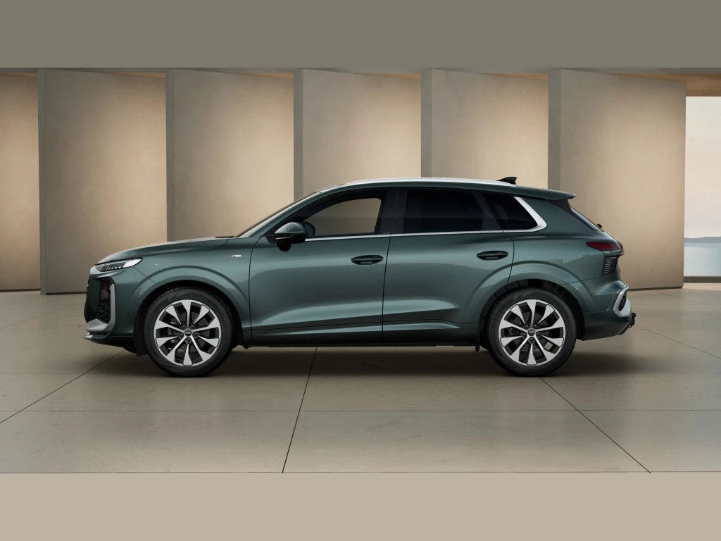 Audi Q3 TFSI UPE 61.635 Tech plus S line Panorama LED
