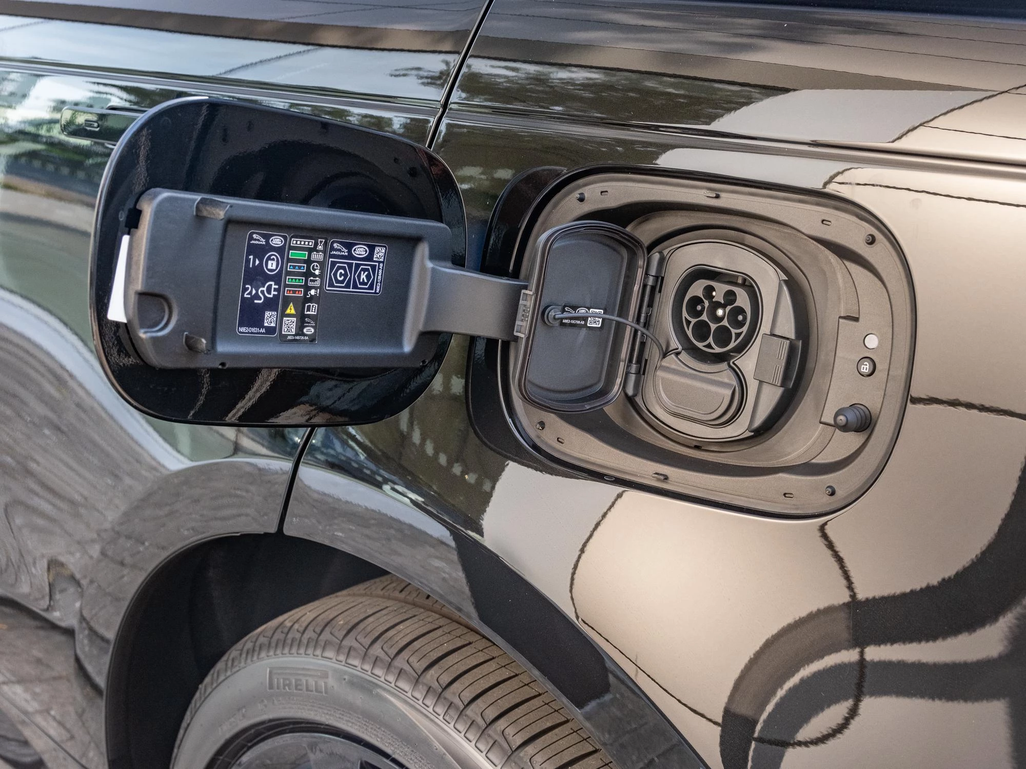 Land Rover-Range Rover Sport-image-28