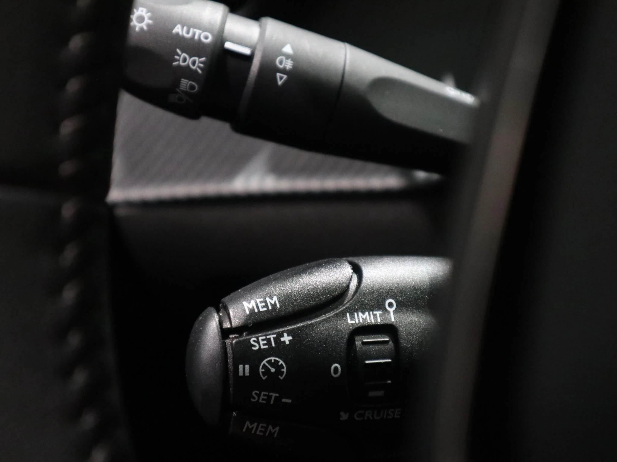 Peugeot-208-image-15