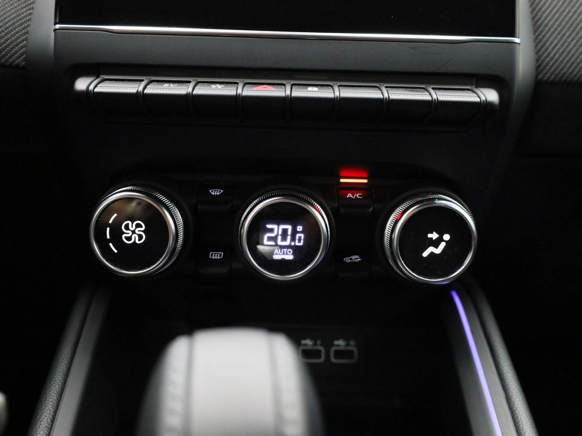 Renault-Clio-image-17
