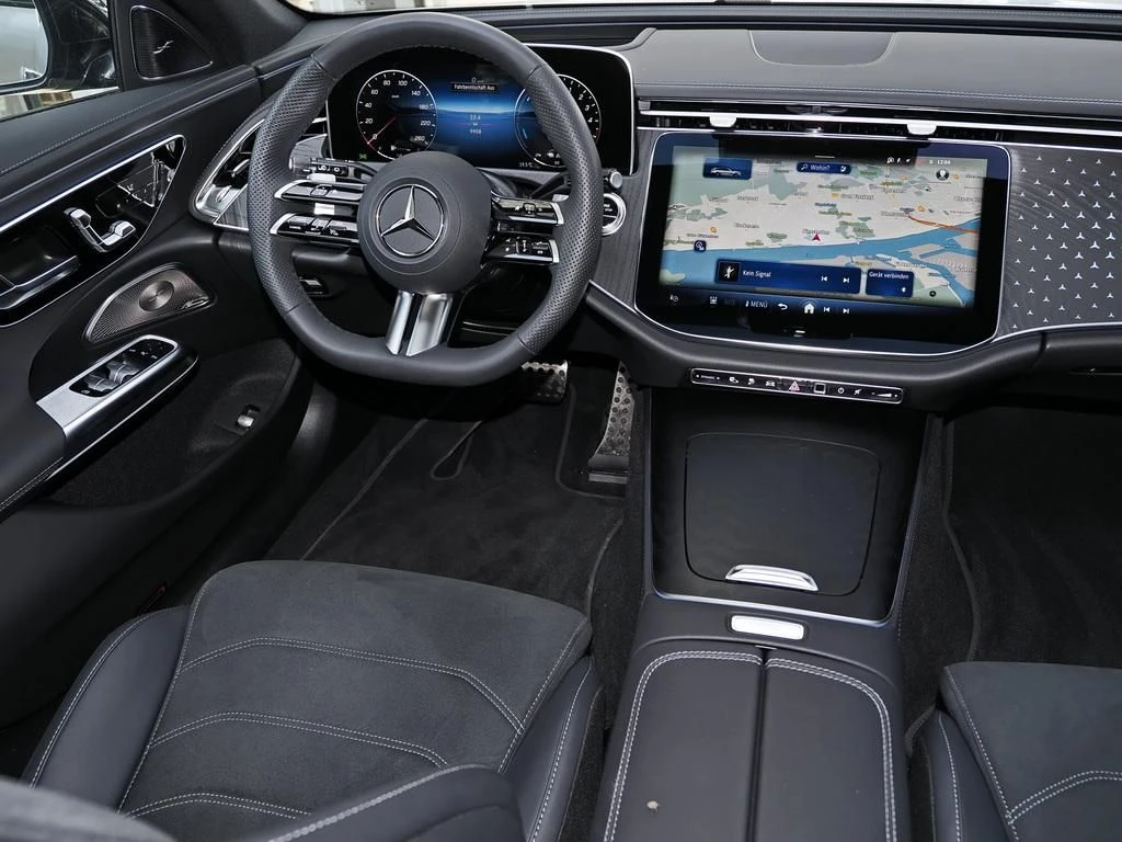 Mercedes-Benz-E-Klasse 300-image-9