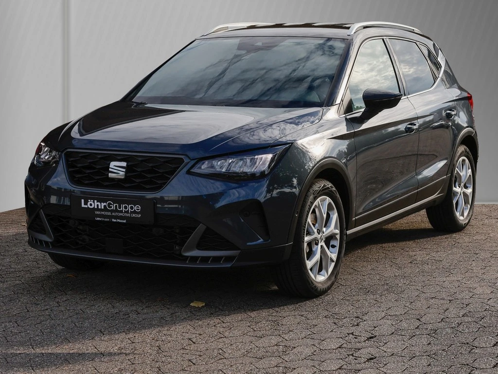 SEAT-Arona-image-1