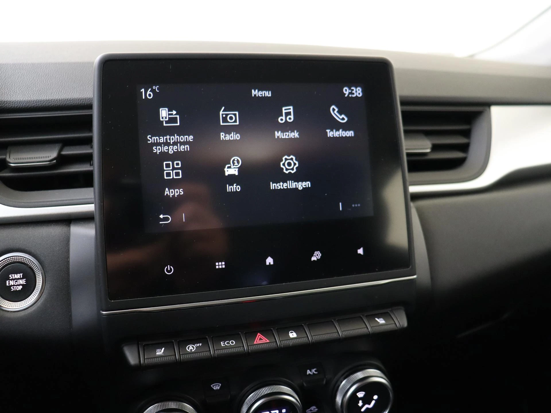 Renault-Captur-image-16