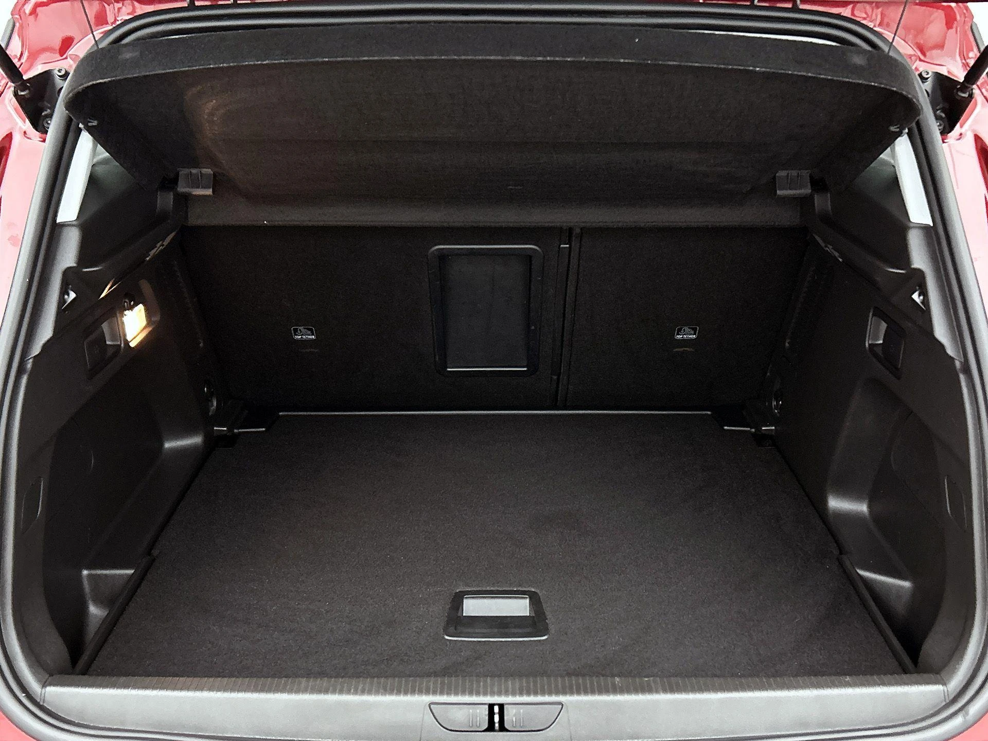 Opel-Grandland X-image-18