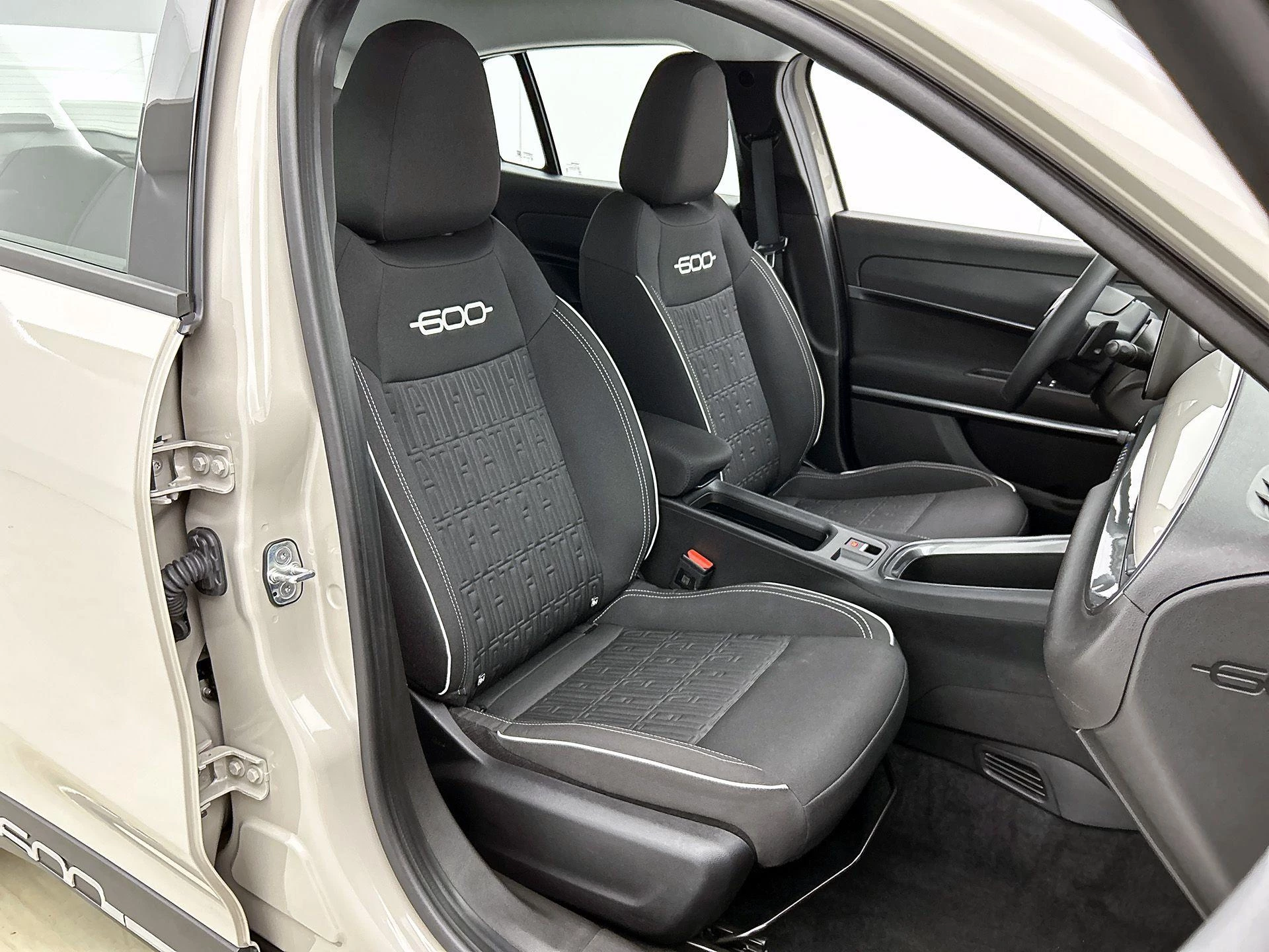 Fiat 600 1.2 Hybrid Urban