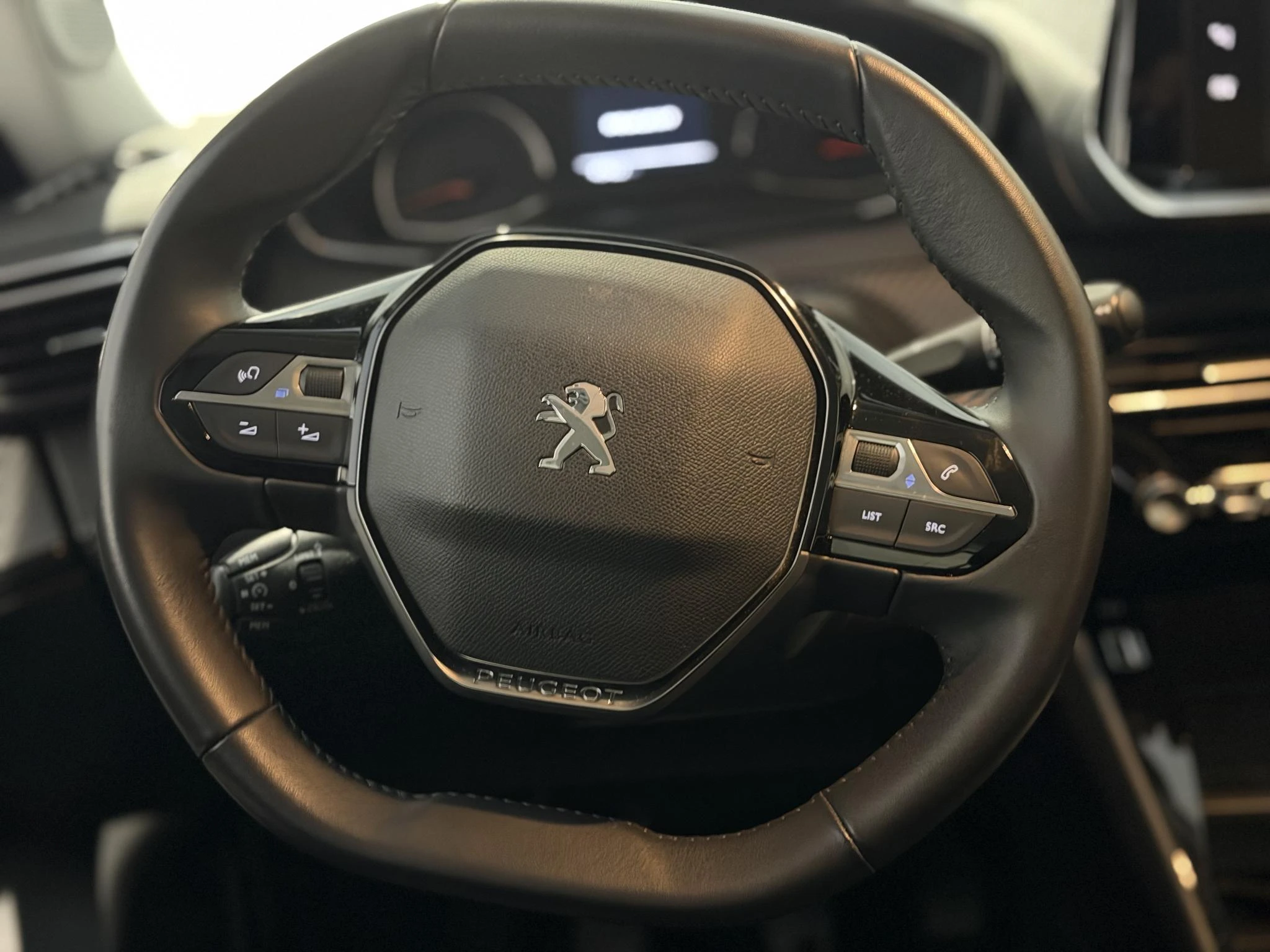 Peugeot-2008-image-6