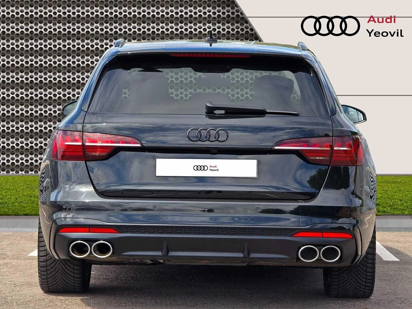 Audi-S4-image-11