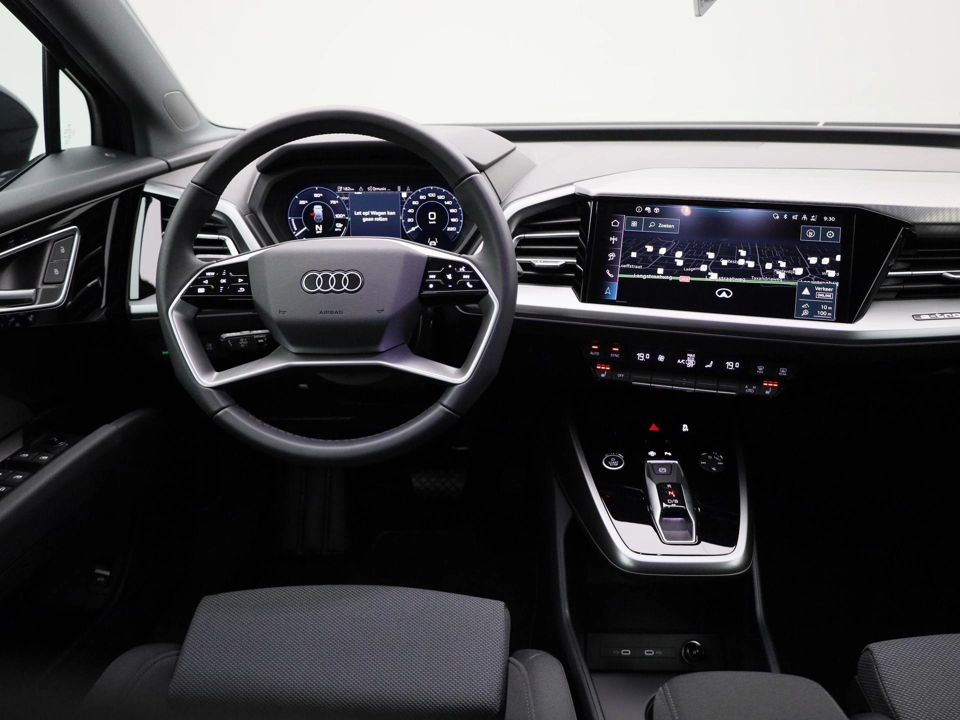 Audi-Q4 e-tron-image-6