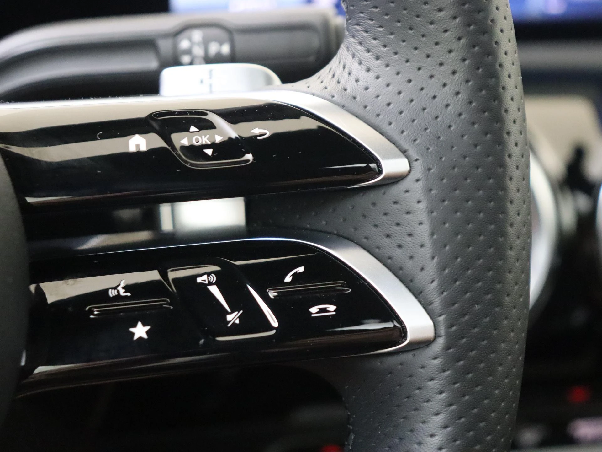 Mercedes-Benz-A-Klasse-image-13