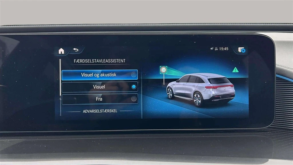 Mercedes-Benz-EQC-image-19