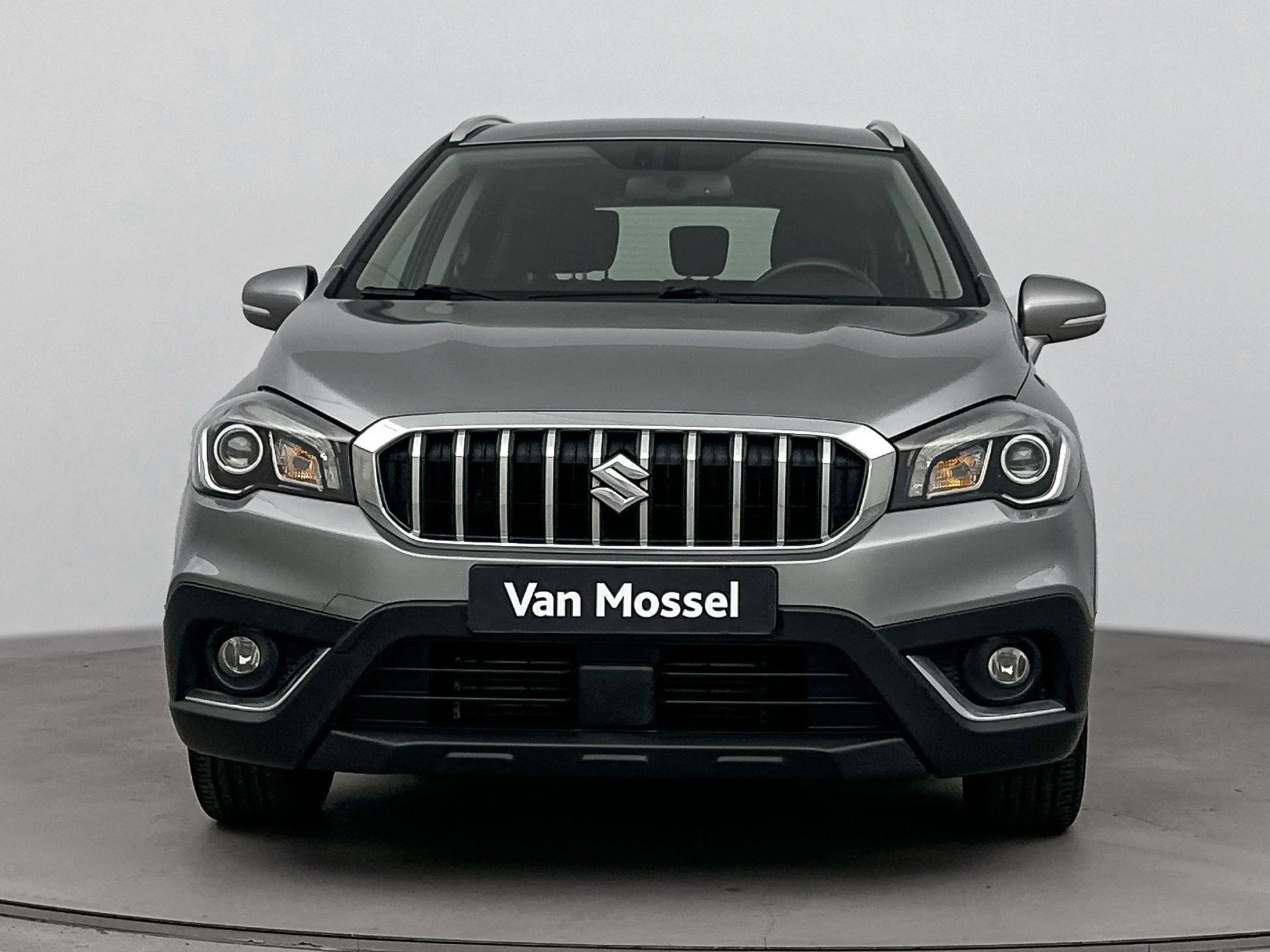 Suzuki-S-Cross-image-4