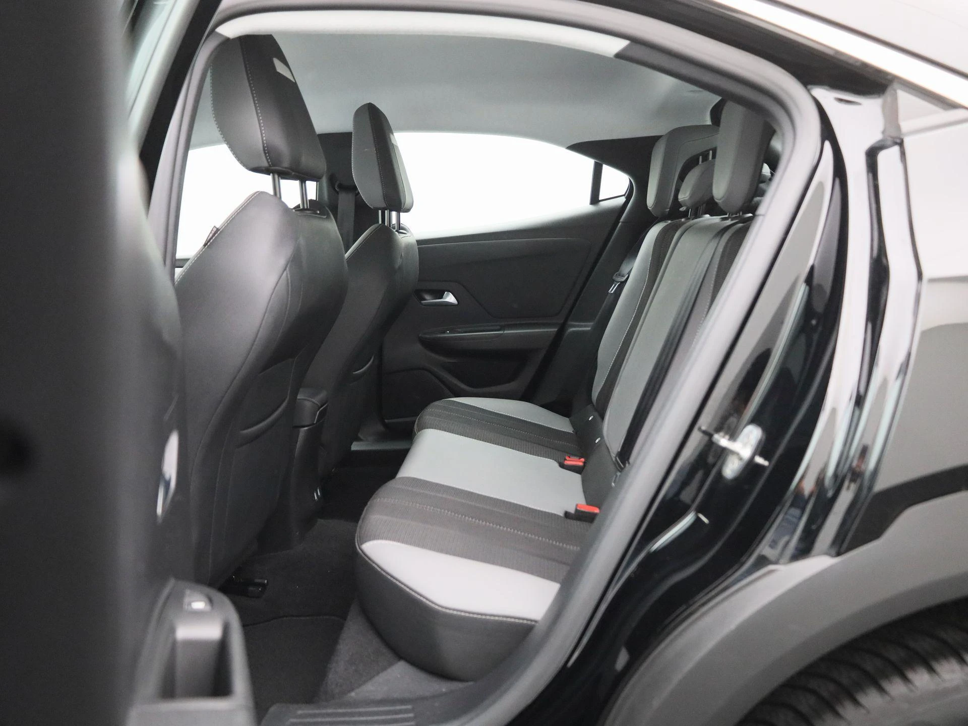 Opel-Mokka-image-13