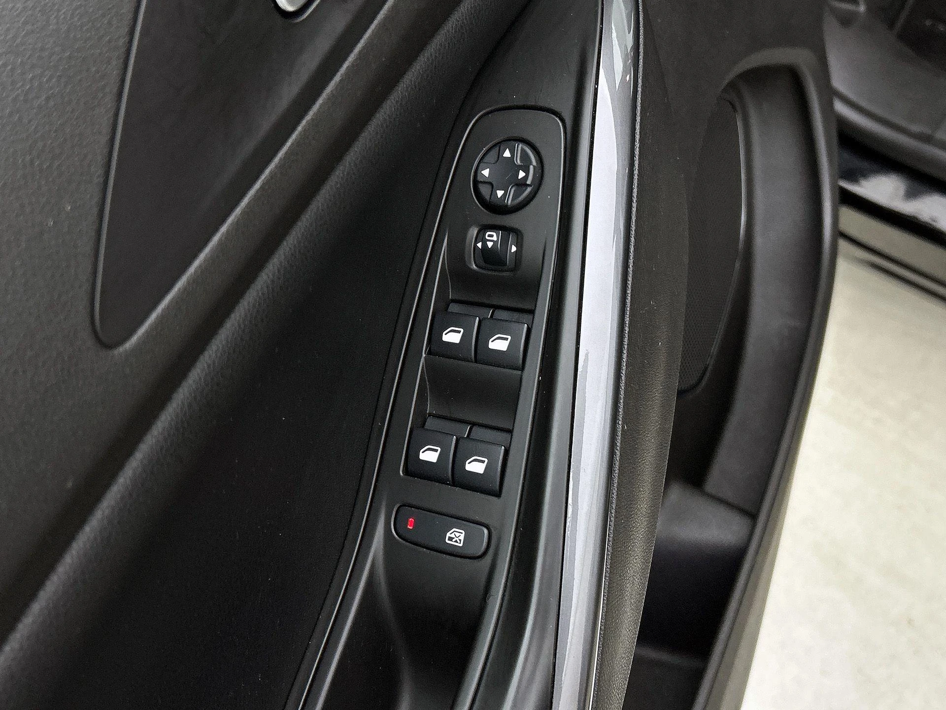 Opel-Grandland X-image-31