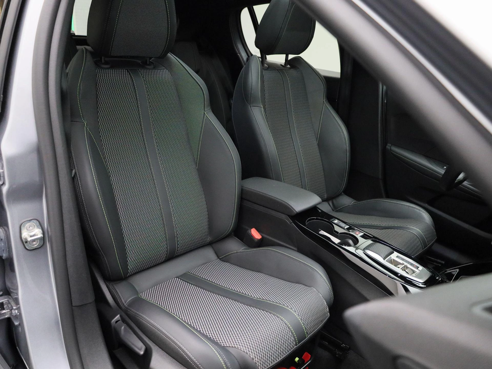 Peugeot 208 1.2 PureTech 100 GT