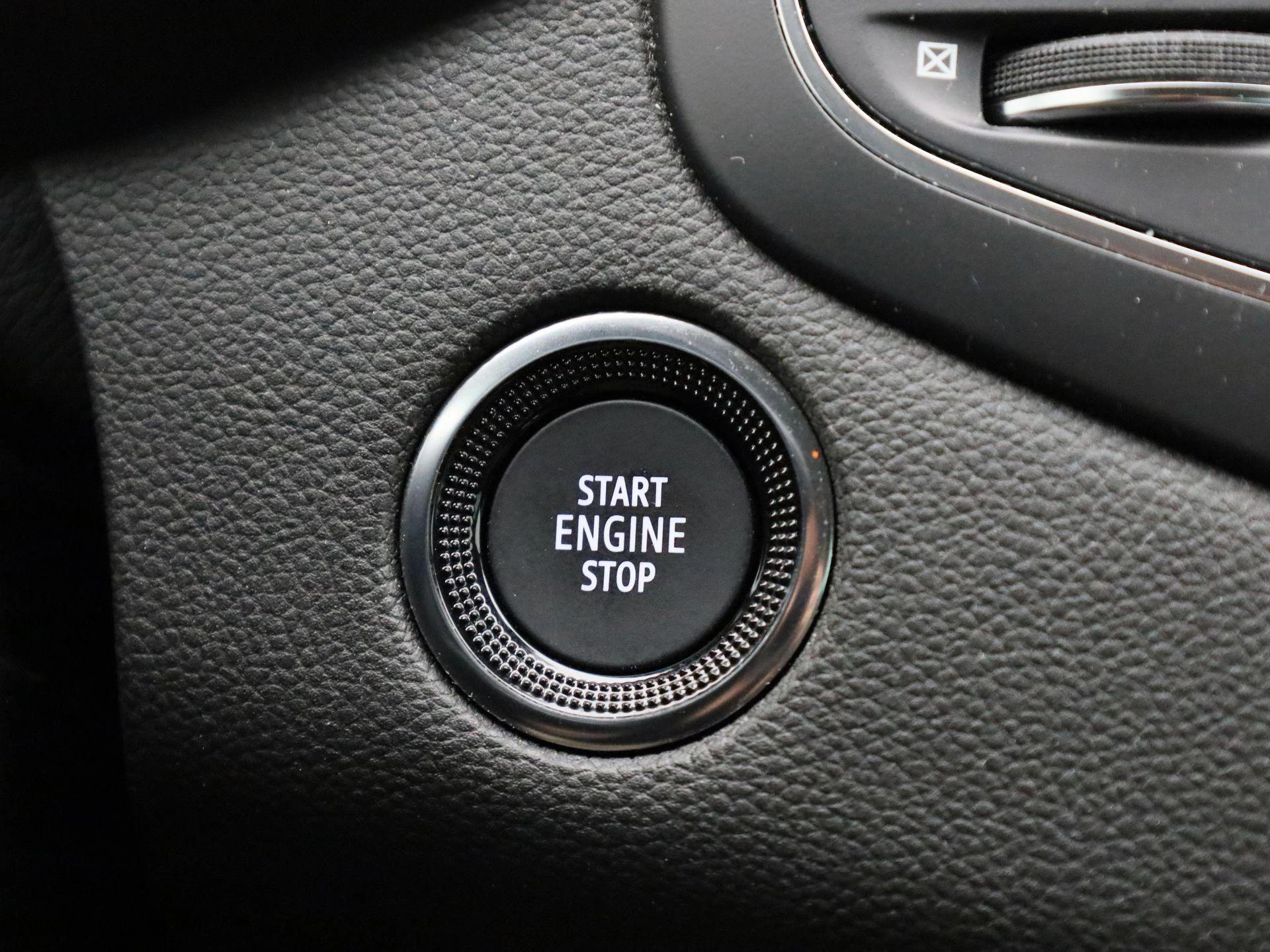 Renault-Mégane Grand Tour-image-29