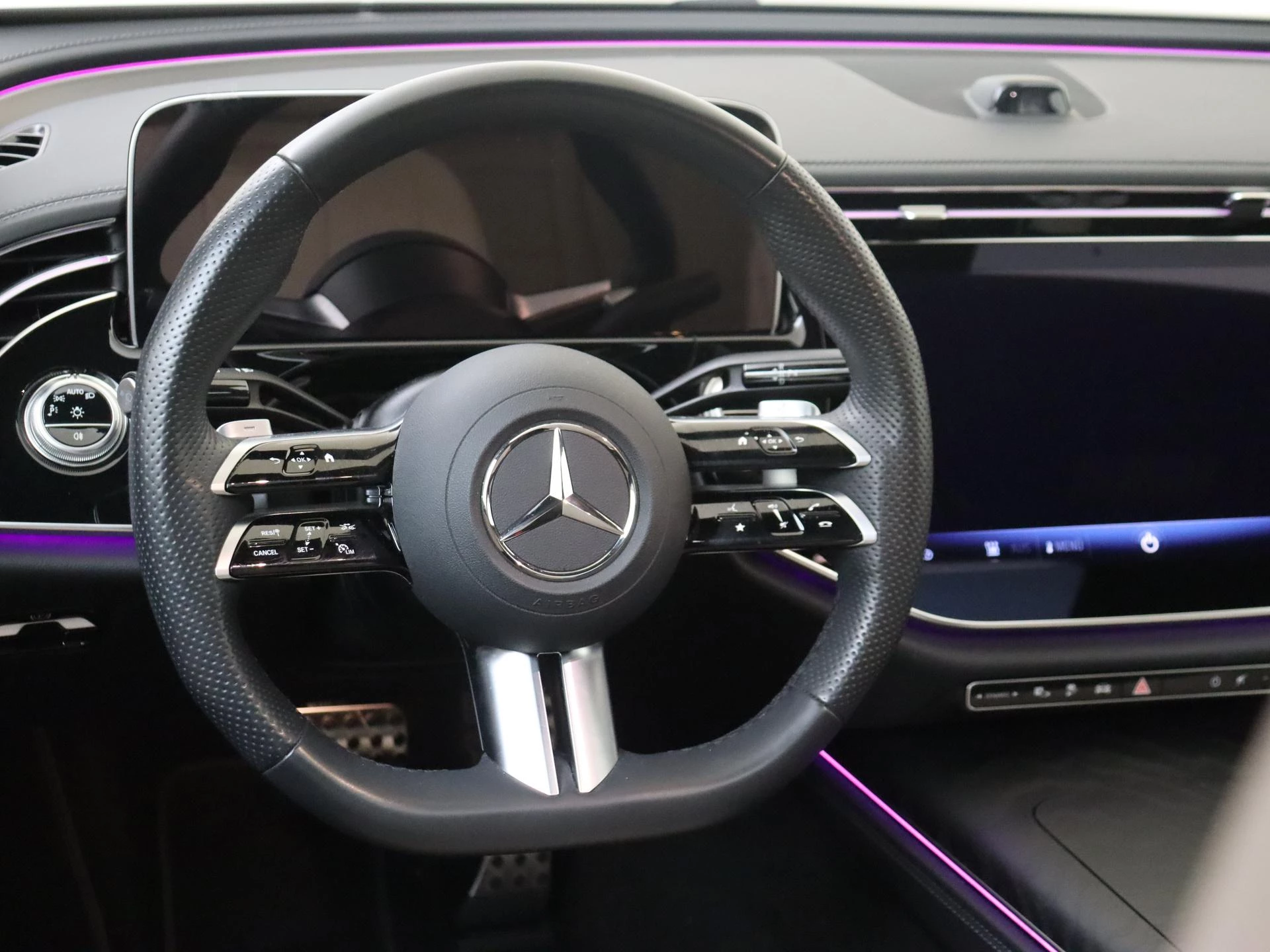 Mercedes-Benz E-Klasse 300 e AMG Line