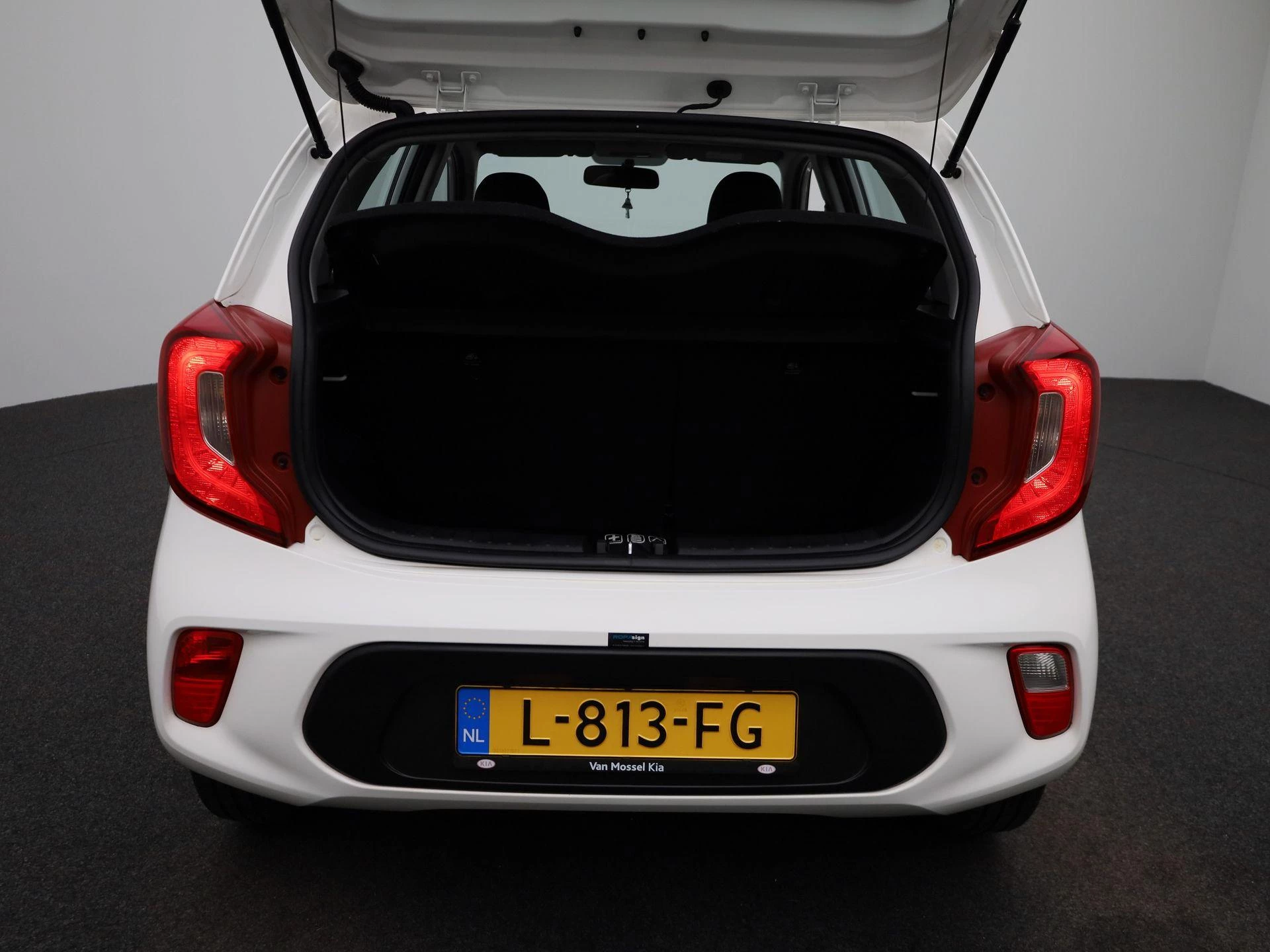 Kia-Picanto-image-12