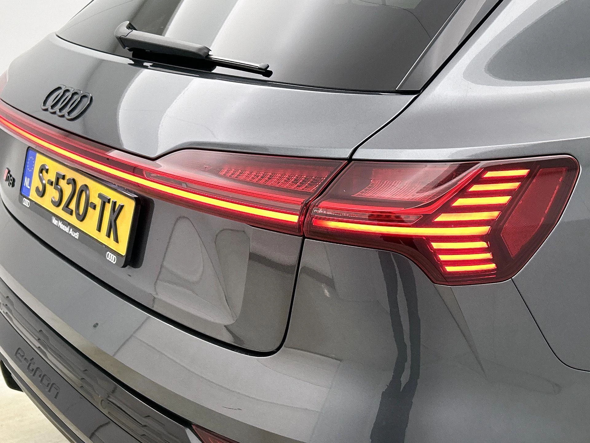 Audi Q8 e-tron 50 quattro S Edition 95 kWh 340 PK