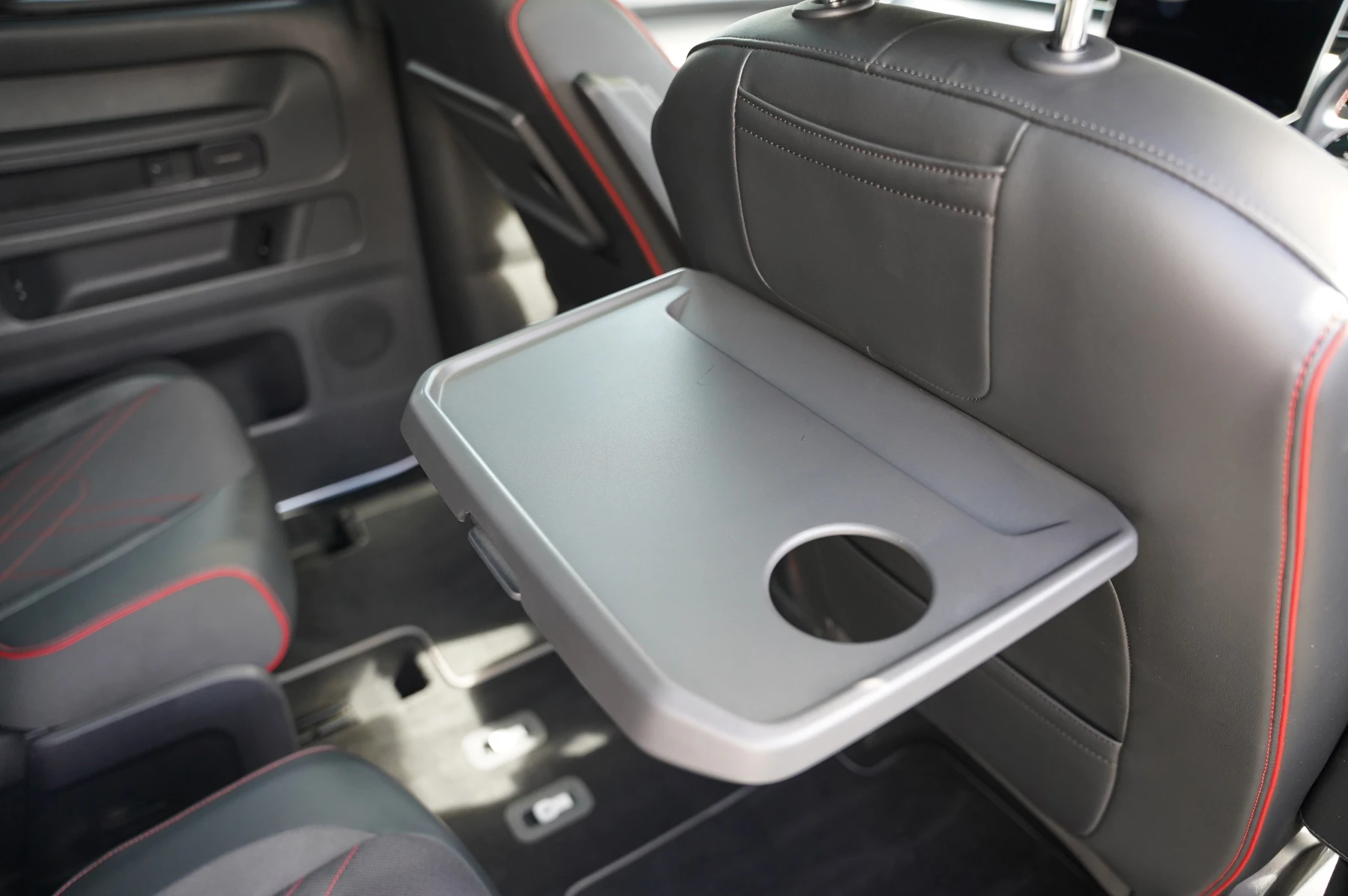 Volkswagen-ID. Buzz-image-36