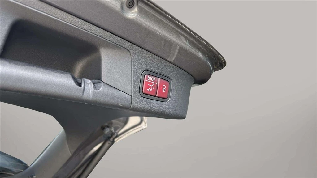 Mercedes-Benz-EQA-image-22