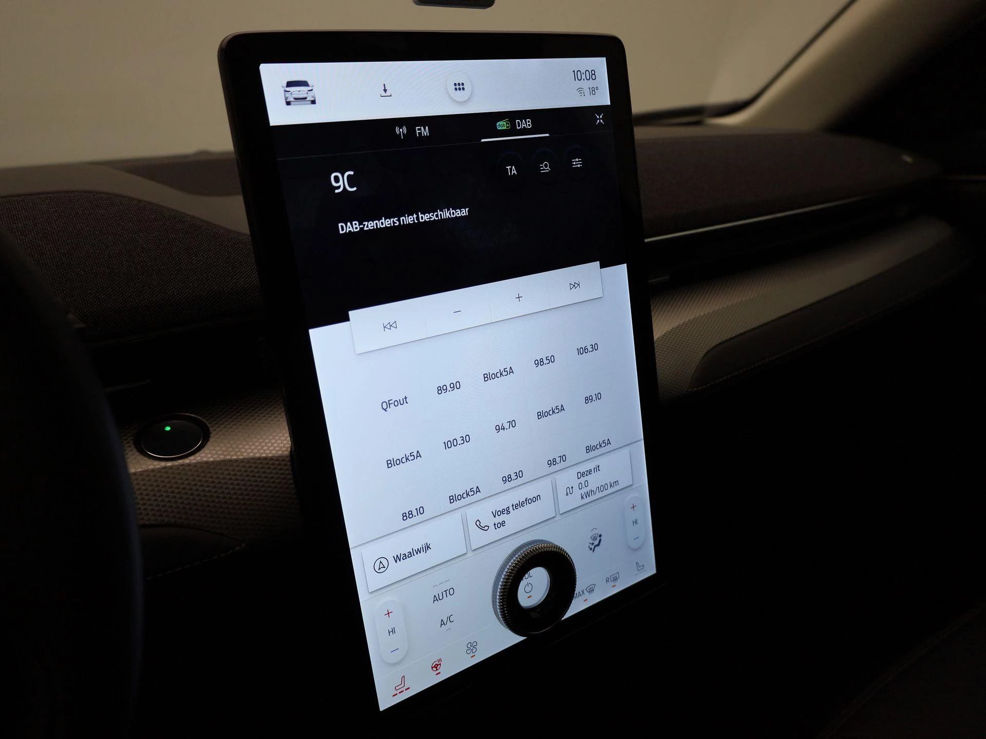 Ford-Mustang Mach-E-image-26