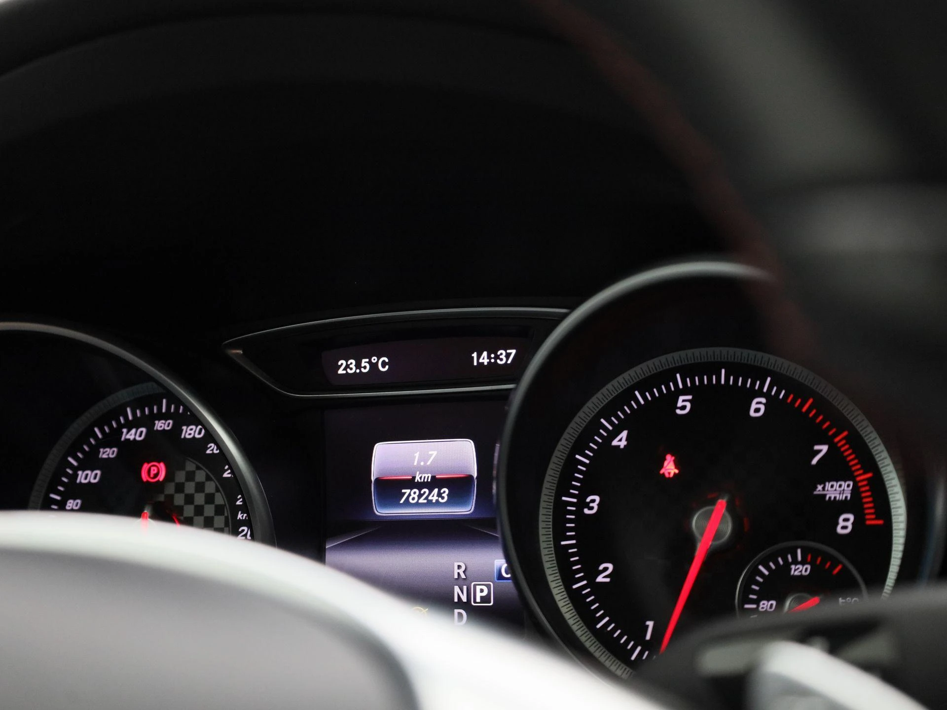 Mercedes-Benz-A-Klasse-image-24