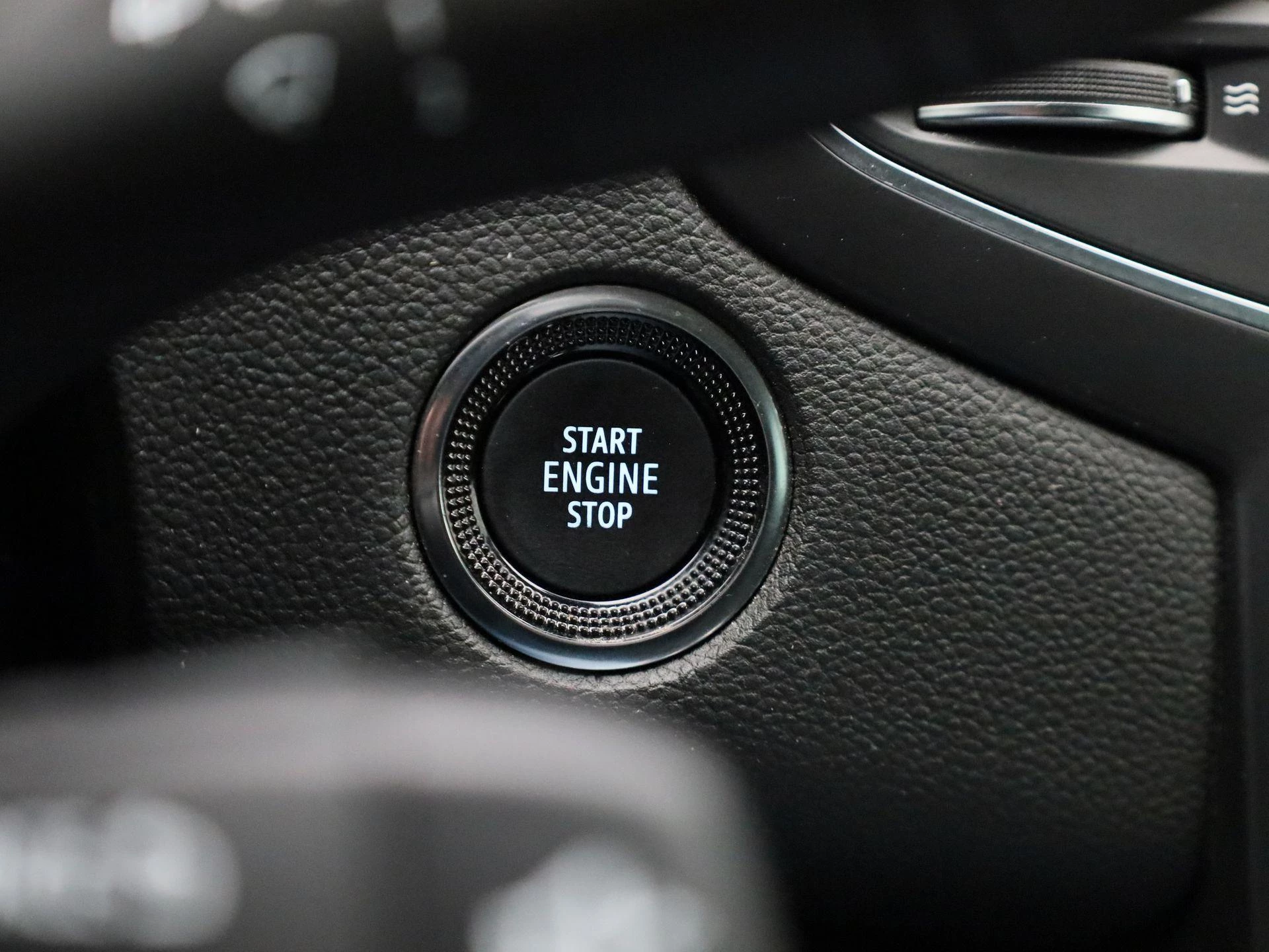 Renault-Megane E-Tech-image-23