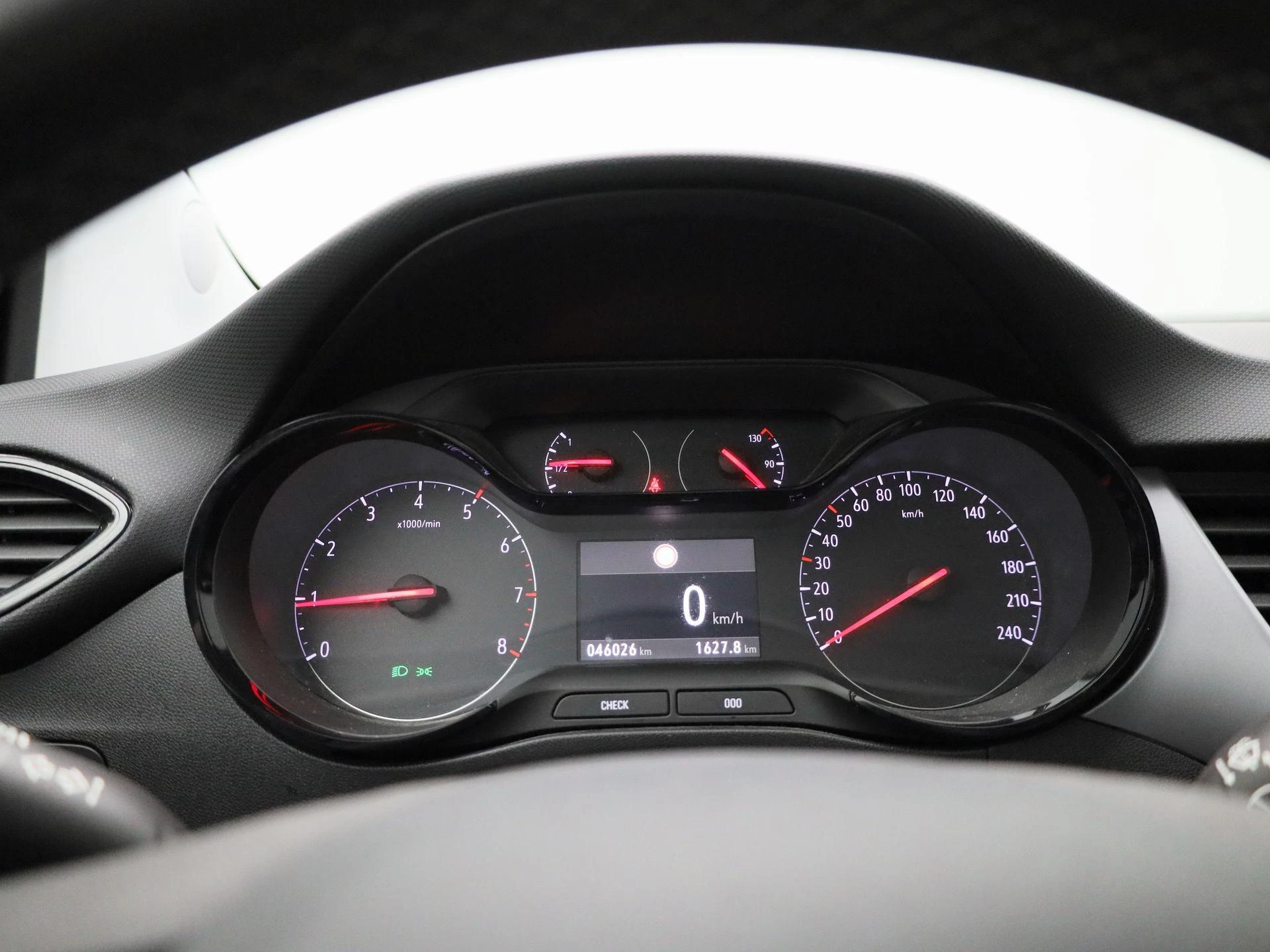 Opel-Crossland-image-12