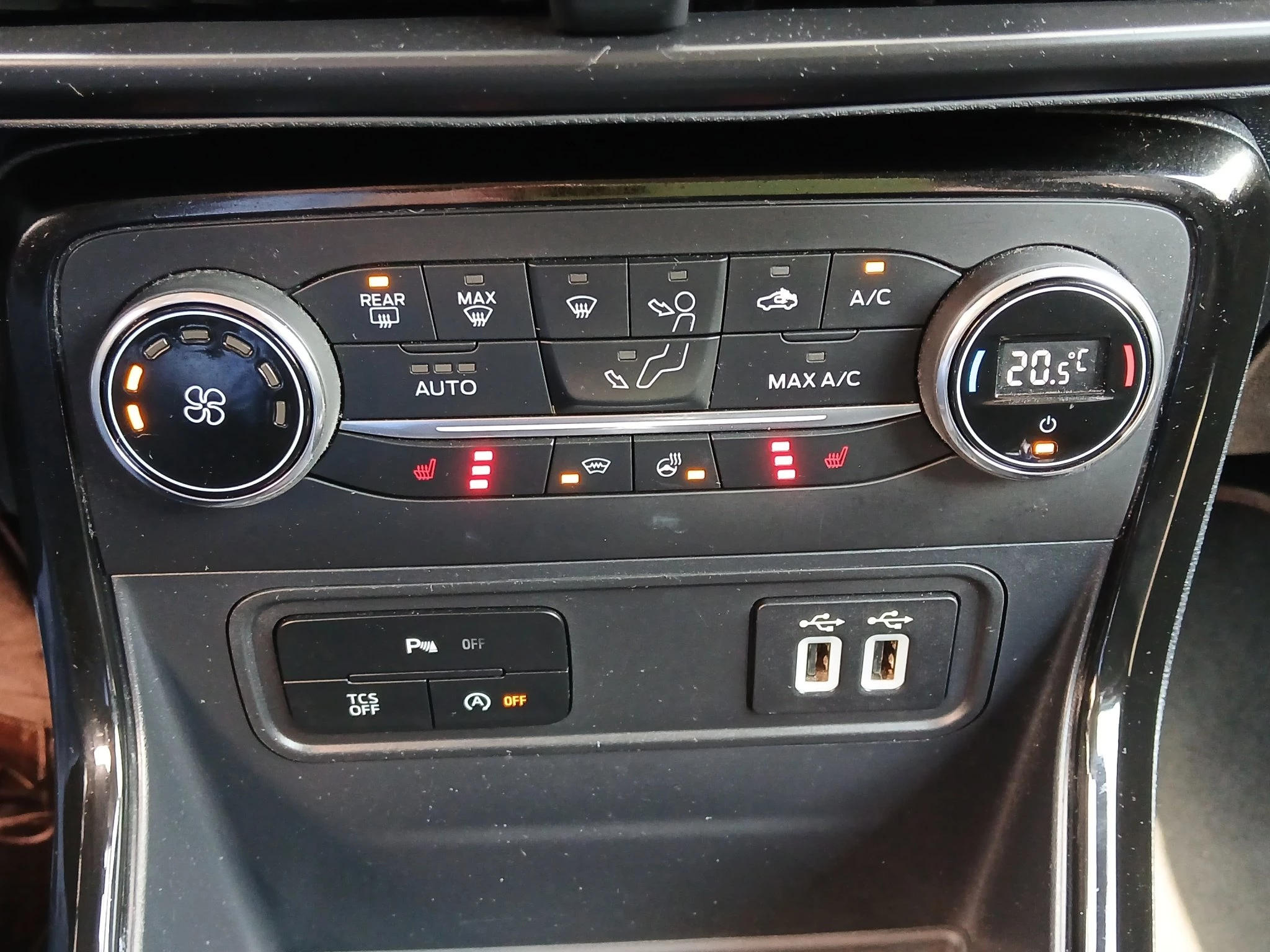 Ford-EcoSport-image-24