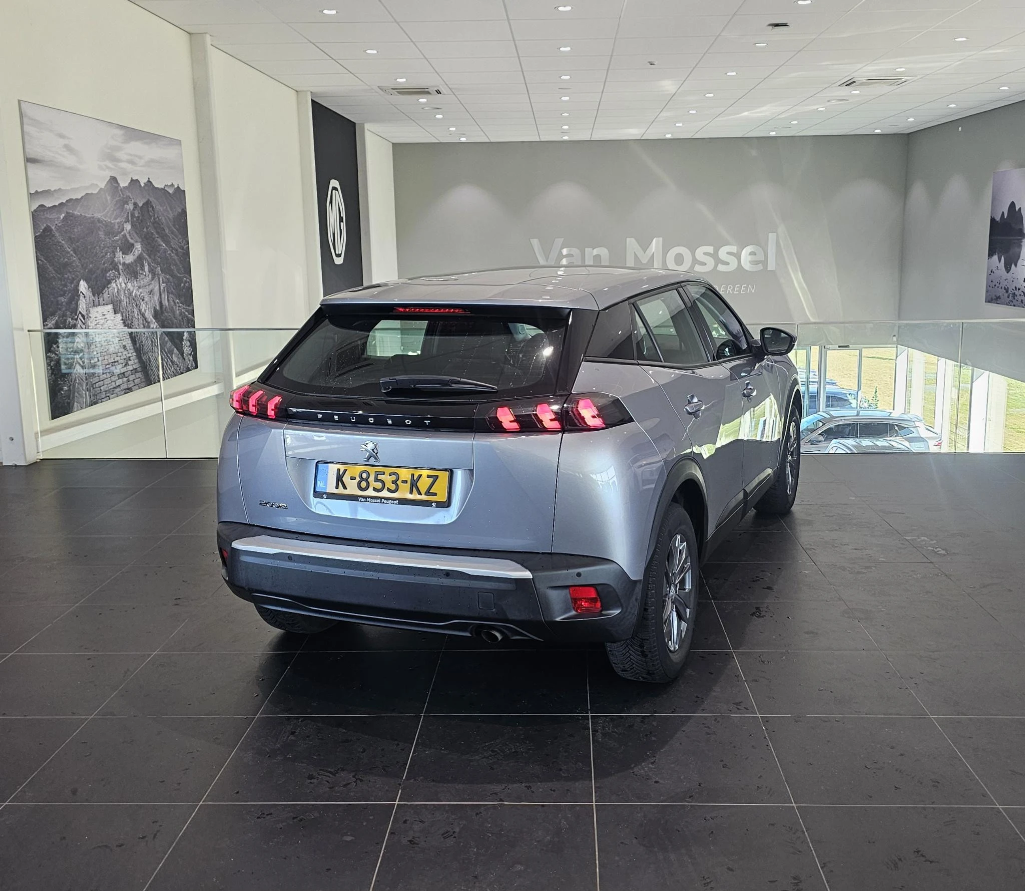 Peugeot-2008-image-4