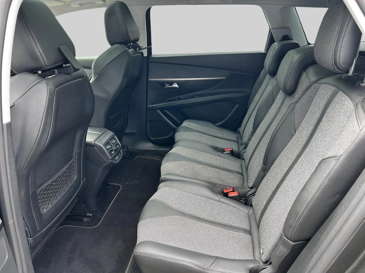Peugeot-5008-image-14